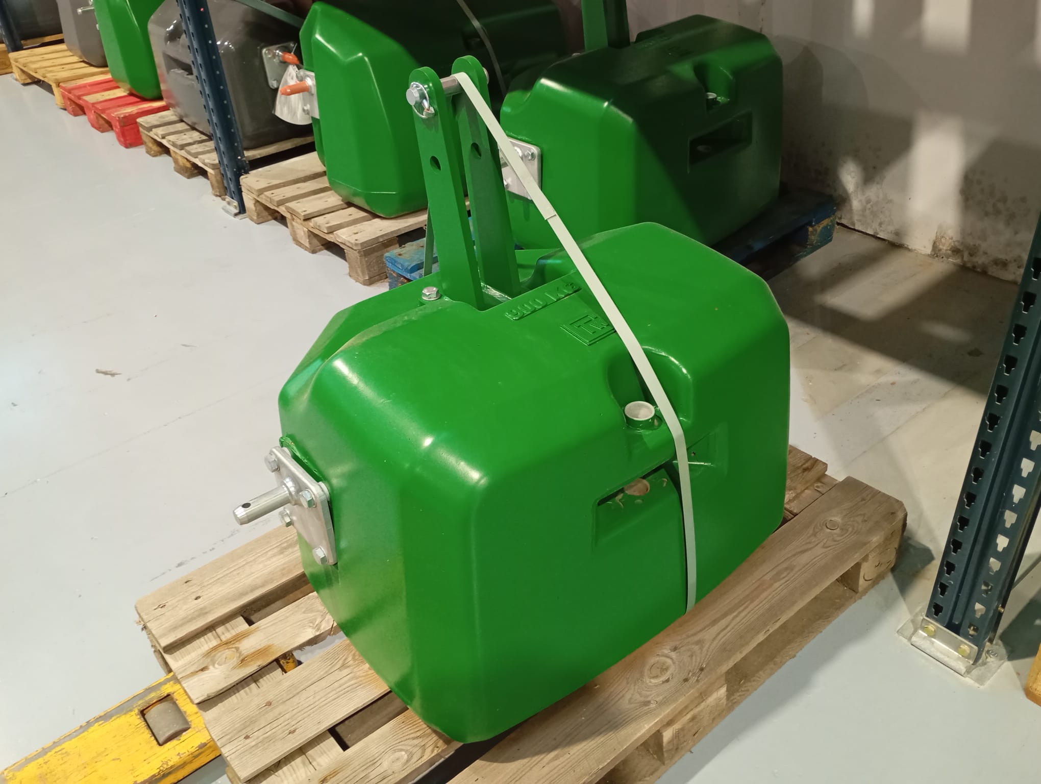 PESA FRONTAL 900Kg - MAGNETITA